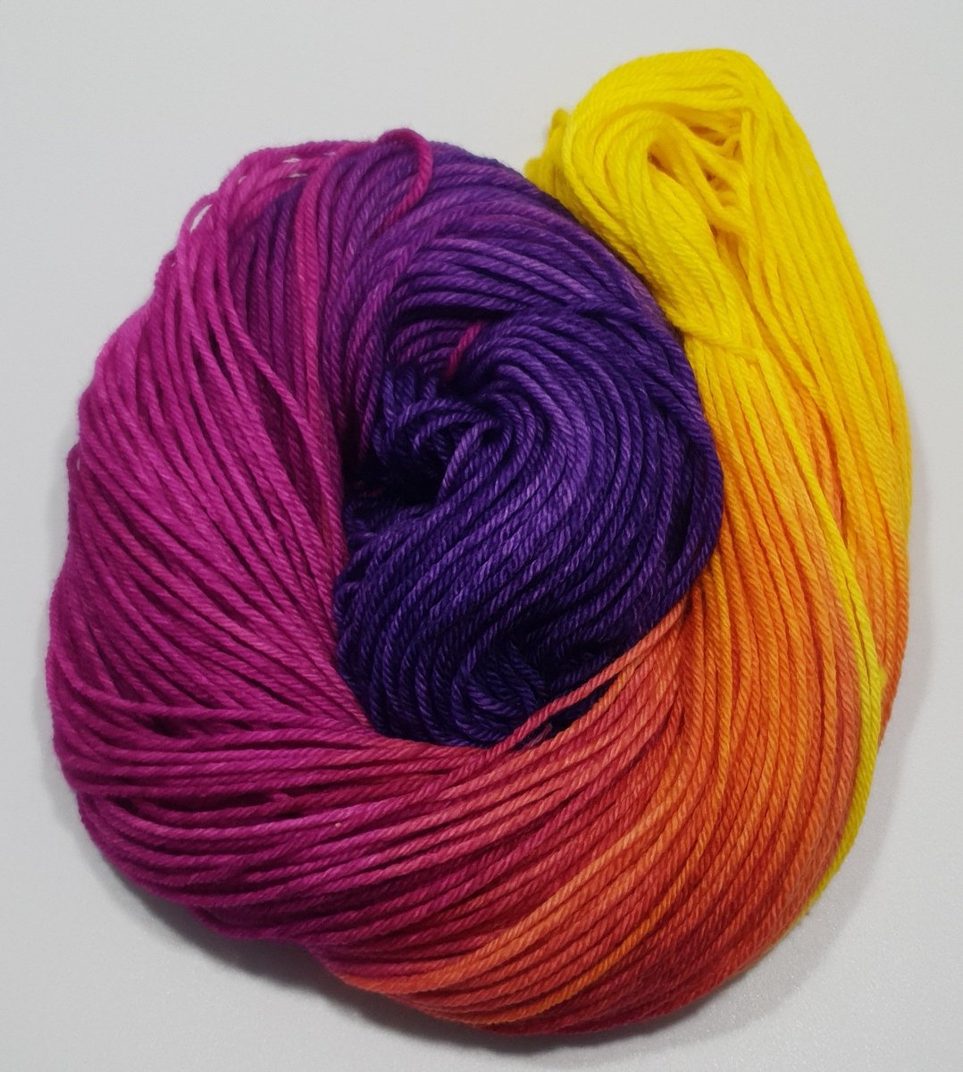 StagYarn's tweet photo. We have a gorgeous selection of semi solid, ombre &amp; speckled yarns in beautiful luxury fibre that supports other UK business &amp; farmers. If you like bright, gloriously glossy, rich colour pop over to https://t.co/NV2Sfy7qfW! 

#UKCraftersHour #MHHSBD https://t.co/vdZ2fFefTU
