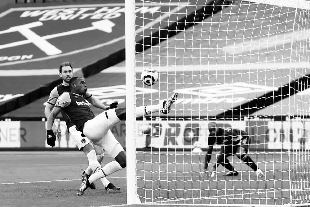 Disappointed not to take 3 points... Unlucky today 🤷🏾‍♂️. But we are already thinking about the next game 💪🏾⚽️. #coyi⚒