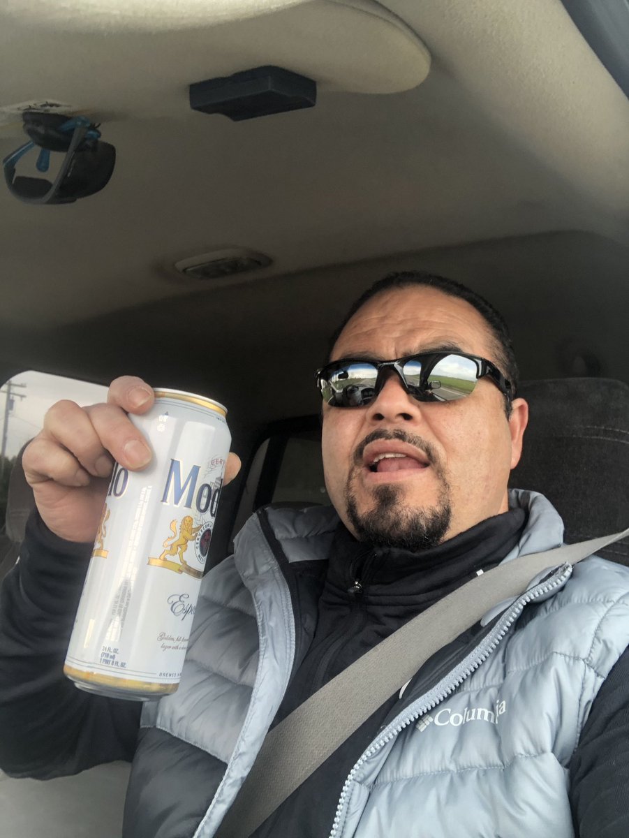 Jrg8Jrg's tweet photo. Happy Sunday #RaiderNation #Pacificotime 🍻#Modelotime Foo!!!🍻 https://t.co/y84xaH4cwQ
