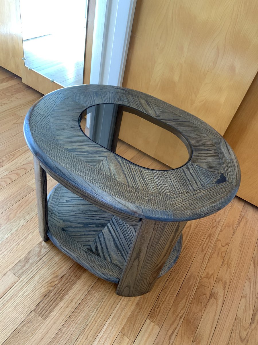 AllieBalmes20's tweet photo. My fiancé restores/refinishes old furniture that he purchases from thrift stores. This is his latest finished project before and after...he’s amazing 😍 https://t.co/7l83AMhF68