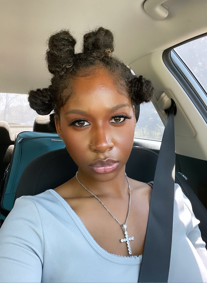 ceeingdoubles's tweet photo. Note to self that knot placement matters. https://t.co/NONFjdWdE9