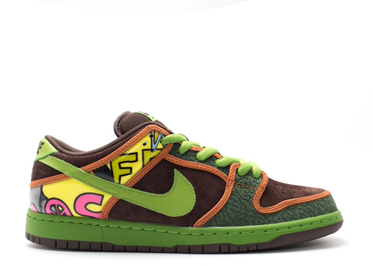 FlipAuctions's tweet photo. Nike Dunk Low Prm Dls Sb Qs "De La Soul" (Safari Baroque Brown-Altitude Green) starting at USD 340. https://t.co/hzcLrRzRZ1 #Nike https://t.co/vIpIUZ5tff