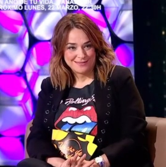 orozcofansite's tweet photo. #unañodetuvida 
#canalsur
Antonio Orozco
Mañana 22:30 hrs
RT @MicheleFraile1: mañana a las 22h30 tenemos una cita en @uadtv con la maravillosa chica sin frenó 👟👟👟 @tmorenomorales intrevistara a @antoniorozco https://t.co/xMlFIZIESv