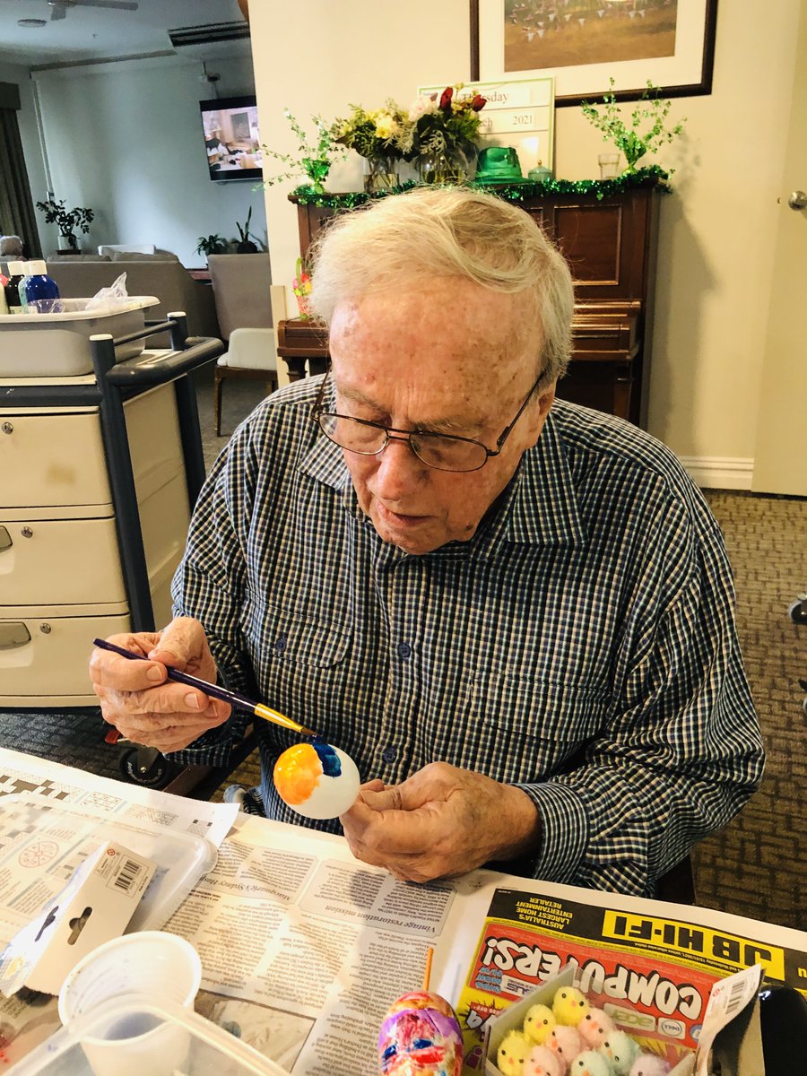 SummitCare's tweet photo. SummitCare Randwick residents have begun preparing for Easter with some Easter themed arts and crafts.

#SummitCareRandwick #agedcareAustralia #Easter2021 https://t.co/5B2smK6r4B
