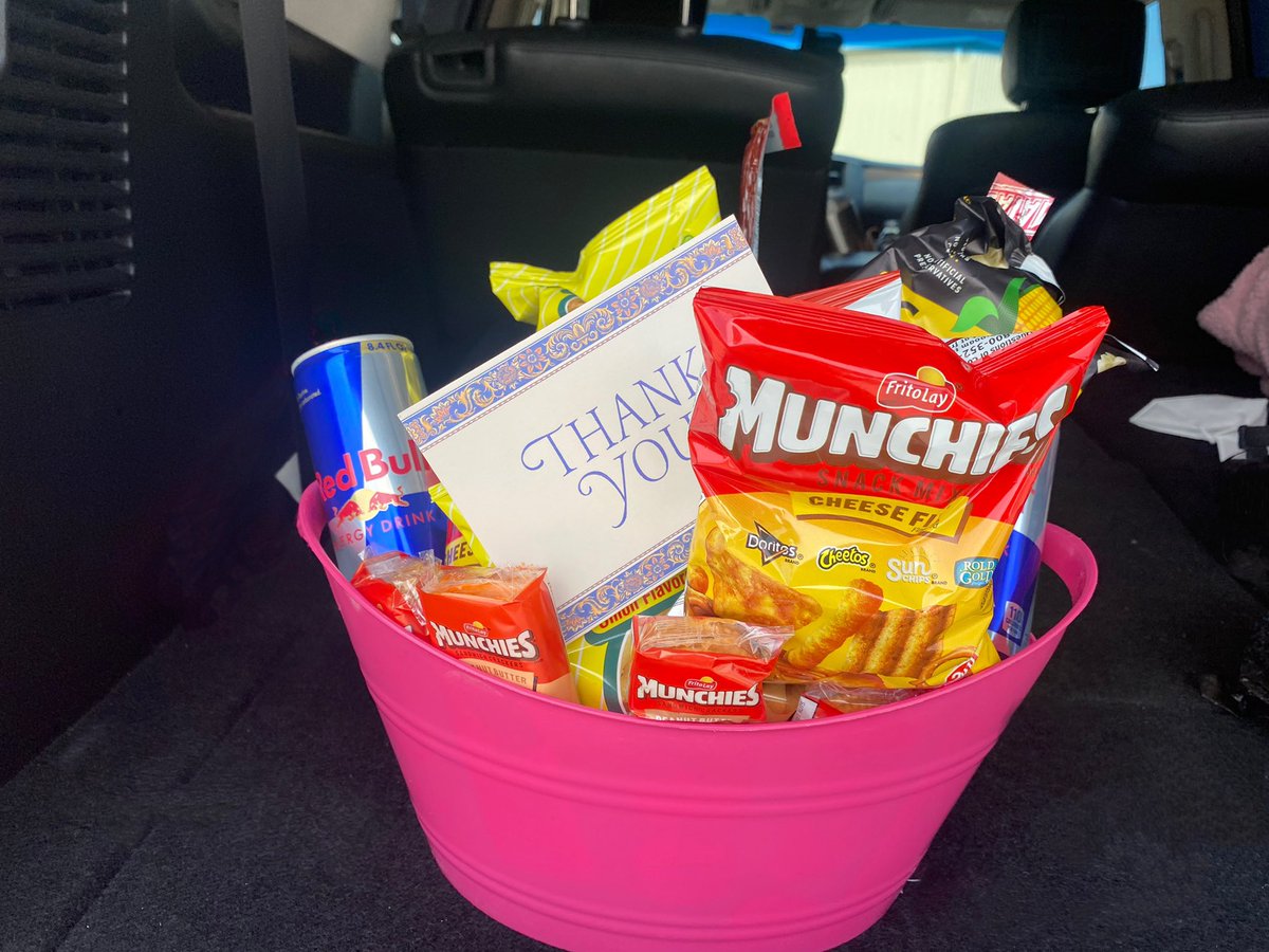 TMStill's tweet photo. The girls and I made a basket of thank you goodies for #TeamForney working hard for the community #ChilisLove @bert2414 @chad_balfour @JBarraza6 https://t.co/egZ3mQhEQ0