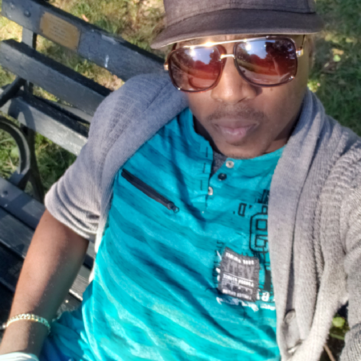 XclusiveBaller's tweet photo. Come hangout with me > We Team Awesome 🎮  on #BIGOLIVE https://t.co/hExgPotSQv https://t.co/Svfz6Yx6HK