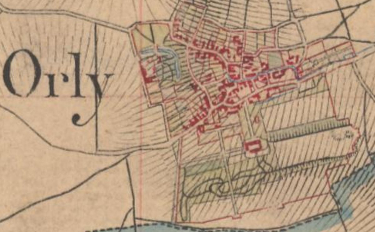 Le principal vestige du château est la forme de son parc, qui correspond aux limites du lotissement, aujourd'hui coincé entre l'aéroport à l'ouest et les voies du RER à l'est. Un jardin a pris la place du château des Tourelles au cœur de la parcelle.