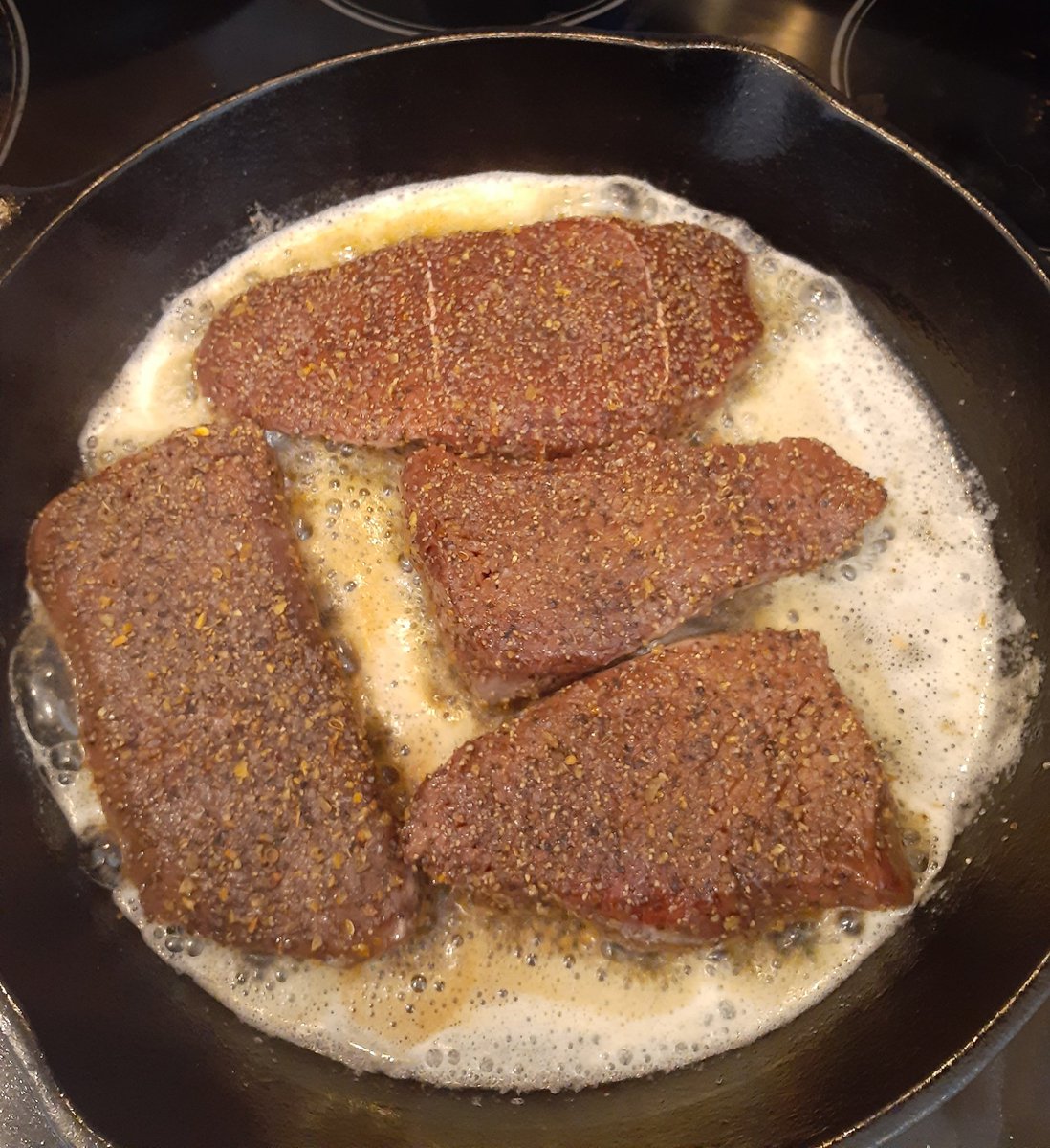 BrianSiravo's tweet photo. @BrianBledsoe Yep. Elk steaks pan seared in butter here. #meateveryday https://t.co/HiRtlKJRTI