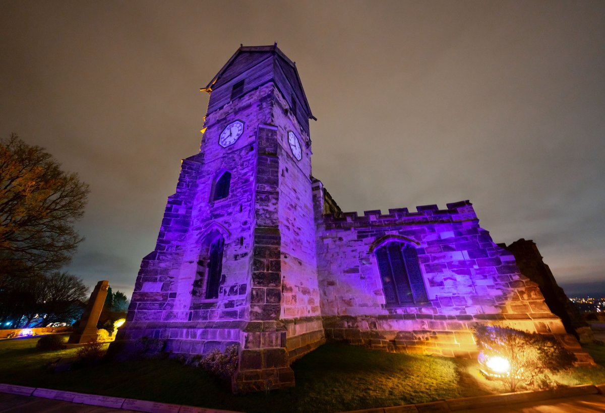 RochdaleCouncil's tweet image. The grade 1 listed St Leonard’s Parish Church in Middleton looking stunning in purple tonight to mark #CensusDay #CensusLightUp @Census2021