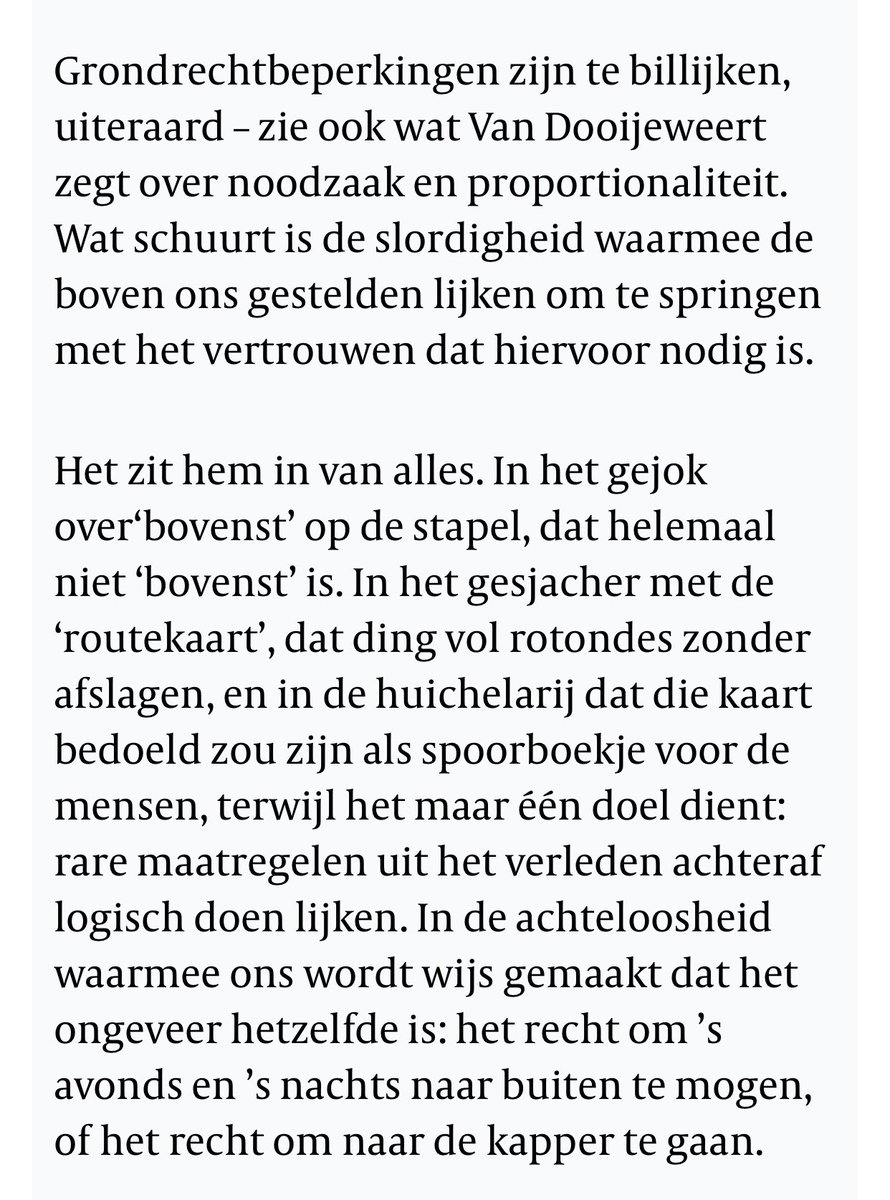 hellahueck's tweet photo. Wéér in de herhaling - de uitstekende column van @sheilasitalsing 
Bovenst’ op de stapel is helemaal niet ‘bovenst’ op de stapel #avondklok https://t.co/1pXKx9smkd https://t.co/njHEcY83Yl