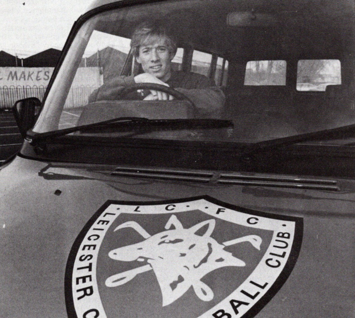 LCFCprogs's tweet photo. #NameThatFox 🦊

Who's behind the wheel of the club minibus??

That badge... 😍💙

#LCFC https://t.co/fQxOIT0imt