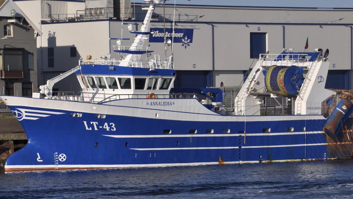 NewlynFishing's tweet photo. Seems owing to the #Depletion of the #Newlyn ‘BeamTrawlerFleet’ Desperate measures are #Employed by inviting #Foreign Vessels after plundering #WesternChannel FishGrounds 2 Land & Sell on #NewlynMkt (under noses of our #inshore under pressure fleet! .. #BackStabed #LTmyass https://t.co/RdDPwAm7ui