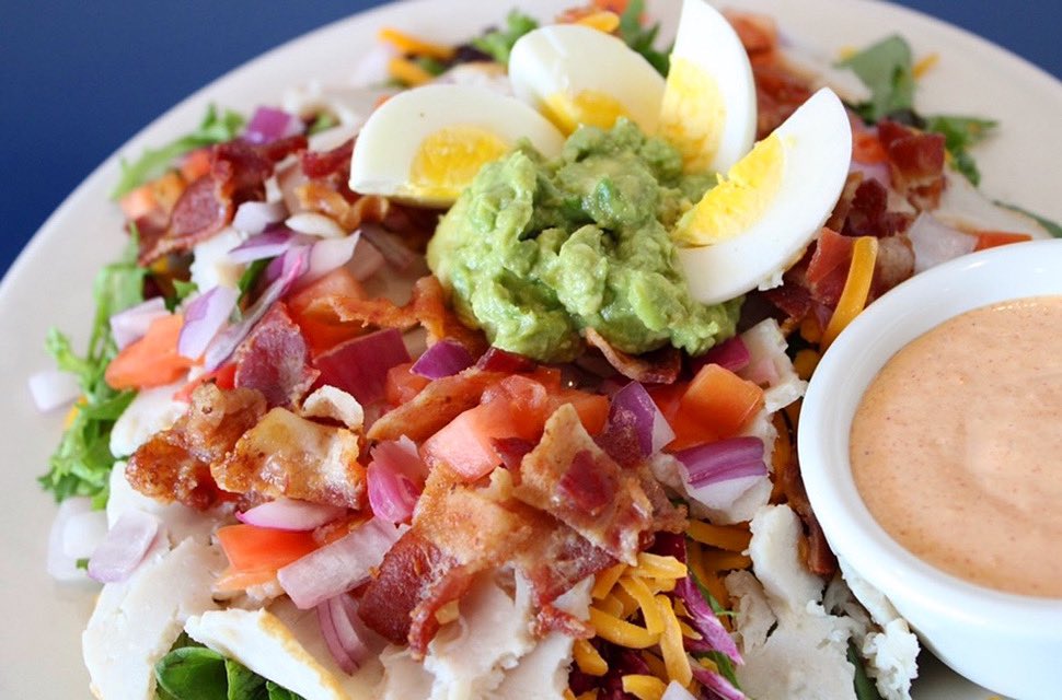 EatAtSunnyside's tweet photo. We love classic diner fare, and our Sunnyside Chef salad is a fan favorite.
Fresh spring mix with smoked turkey, red onion, tomato, cheddar cheese, bacon, hard-boiled egg, and smashed avocado. #lookslikespring #housemadesaladdressings #okcdiner https://t.co/PrI2kQB1IL