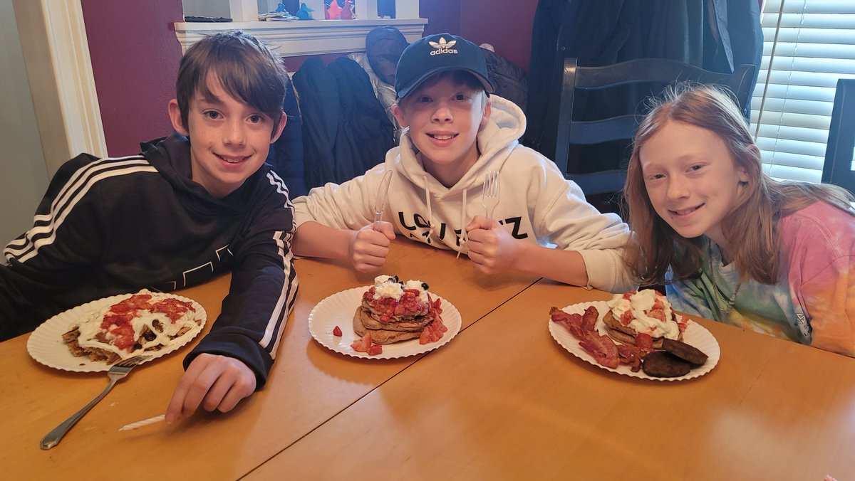YourElectricSTL's tweet photo. Traditional birthday pancakes.  It's been a fun Sunday morning and 12 years with these 3.  Nothing on our morning schedule which is almost impossible.  Well, I did forget about one thing on the schedule and the keeper let me know about it. https://t.co/VVxLMJYmCE