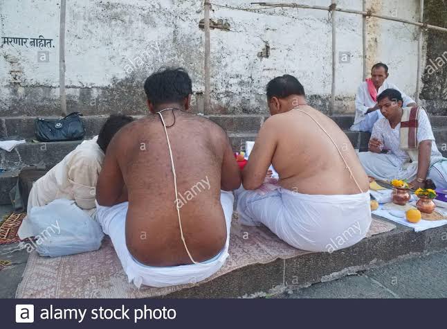 Profdilipmandal's tweet photo. ये तो आपका अपना मुद्दा है। ट्वीट कर दीजिए प्लीज़। बताइए मी लॉर्ड #मंदिरो_में_आरक्षण_कबतक ? https://t.co/QCsyQY9iZt