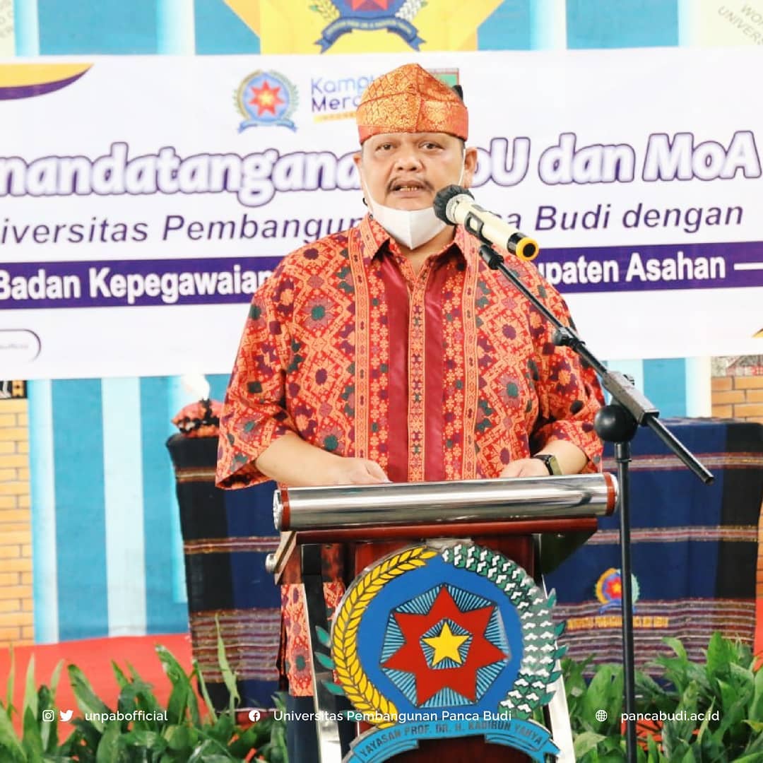 unpabofficial's tweet photo. "ini merupakan Kegiatan yang sangat baik untuk membangun kerjasama dan sinergi antara UNPAB dengan pemerintahan Kab. Asahan. Kita dapat bekerjasama dalam mendukung program-program yang telah ada, seperti taglinenya kita, “Membangun Desa, Membangun Indonesia" Sebut Rektor UNPAB. https://t.co/UvUTUq6AFk