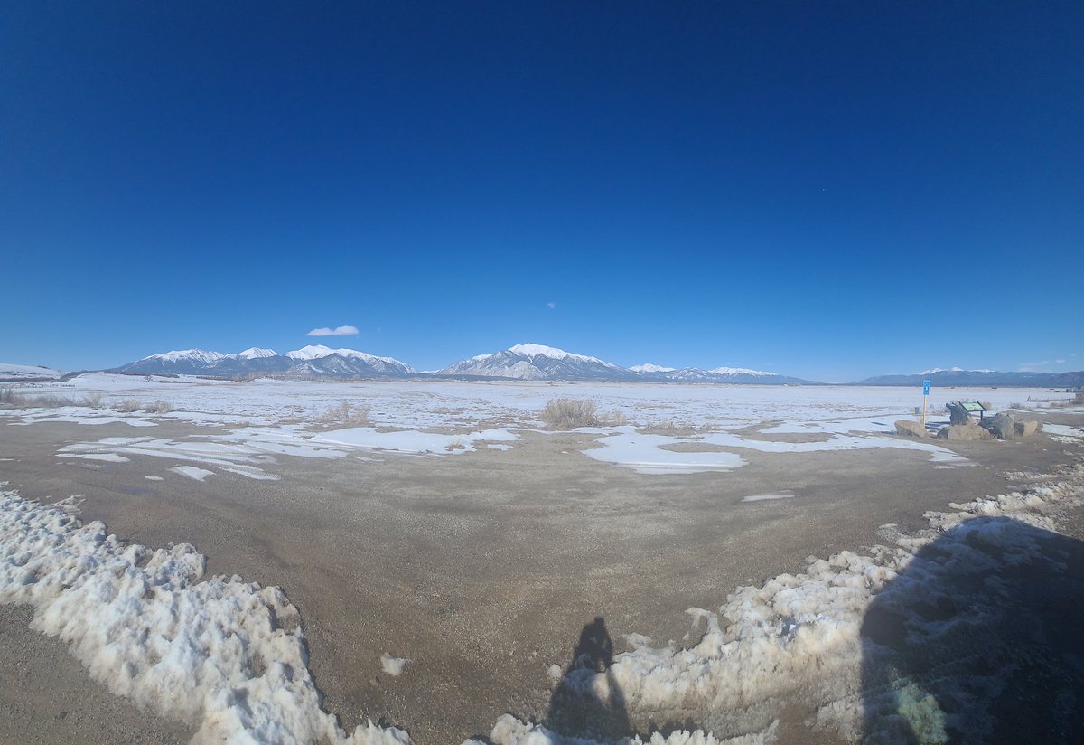 Swaglin's tweet photo. Been a minute, heres a shot of the Sawatch Range for your soul #NaturePhotography #colorado #mountains #Sawatch #Epic https://t.co/wCdnLXnS3g