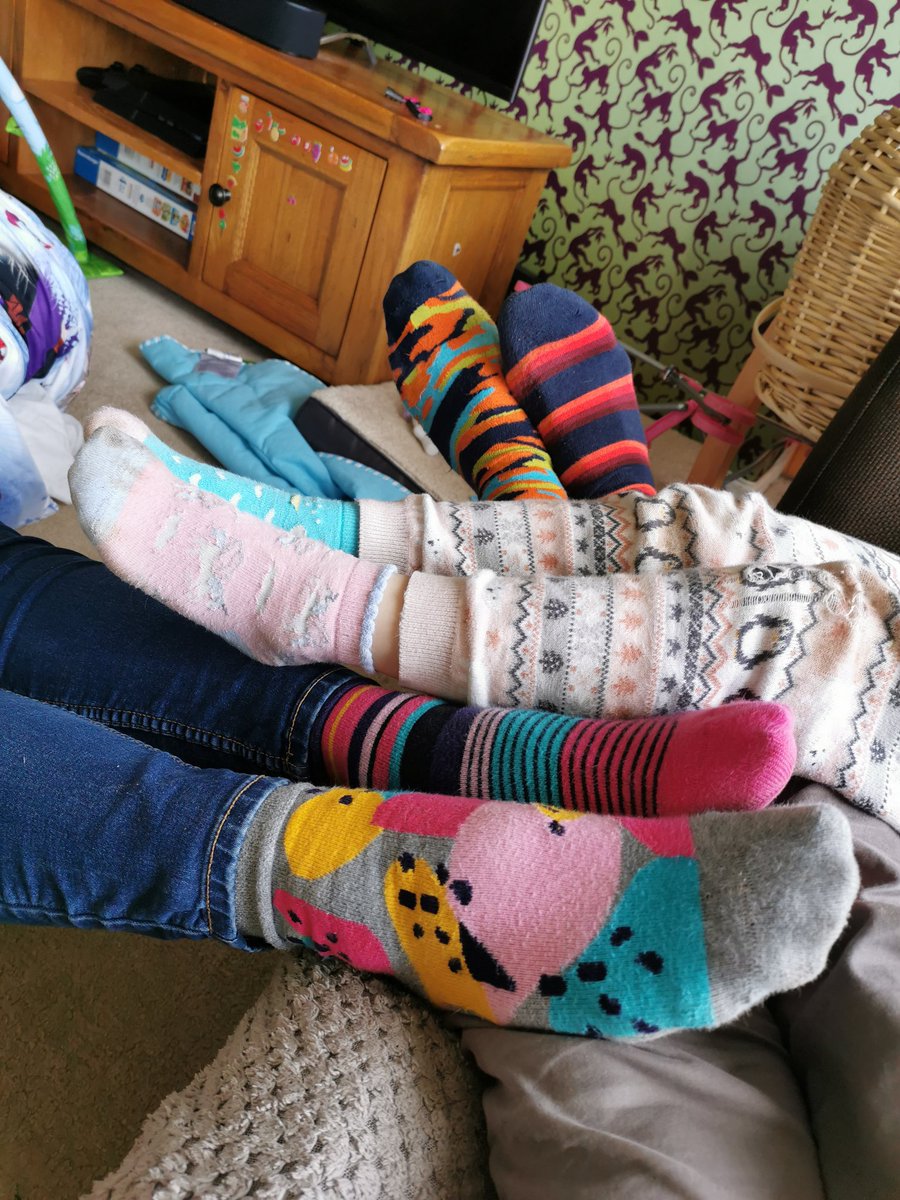 RebeccaHillRNLD's tweet image. The Hills are wearing our #oddsocks #differentsocks for #WorldDownSyndromeDay.
@Rob_DW_Hill @DudleyGroupNHS @DSAInfo @LDTeamRHH