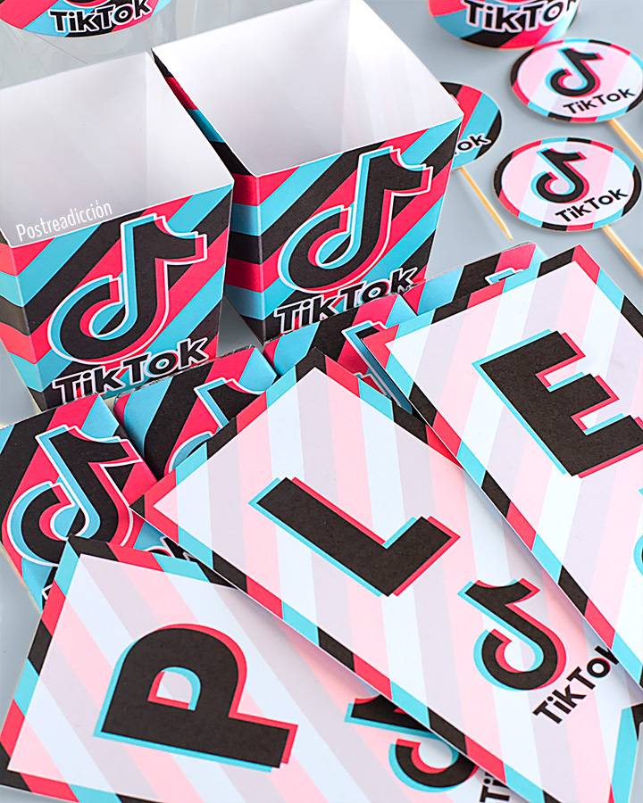 Postreadiccion's tweet photo. ¡Nuevo imprimible gratuito! Esta vez de Tiktok 👉https://t.co/wEeaAMR29R

#imprimiblegratis #kitdefiesta #kitfiesta #imprimible #tiktok #imprimibletiktok #imprimibles https://t.co/42R8ovGzKG