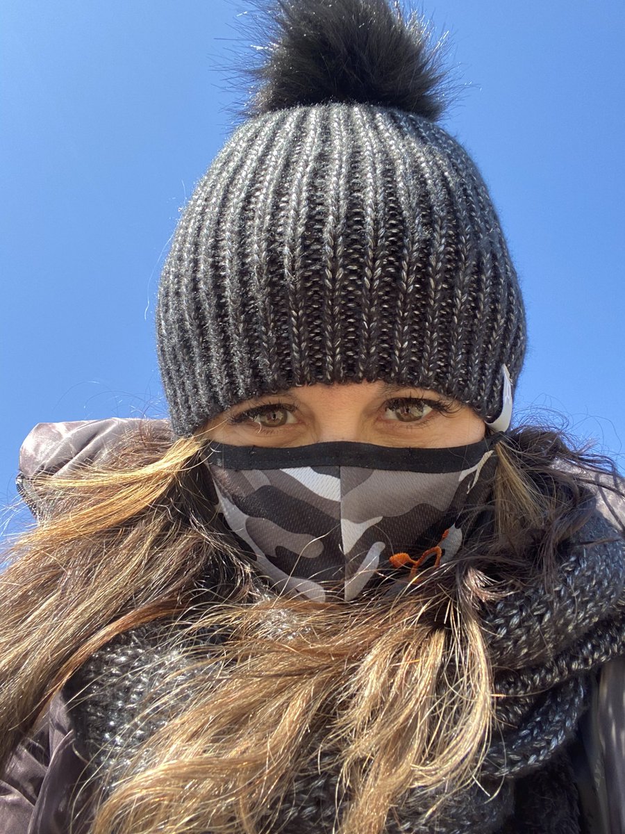 DrCJohns's tweet photo. If it’s been awhile since you publicly embarrassed your child, apparently all you have to do is just show up to watch their sports dressed like this on a 60 degree day
#imnotcold https://t.co/IL2YhKPuC7