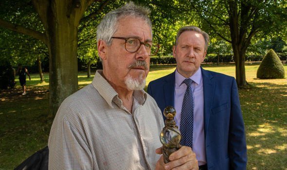 8pm, tonight!! <a href="/ITV/">ITV</a> #MidsomerMurders