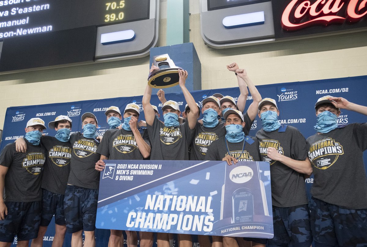 NCAAChamps's tweet photo. Royalty 👑

The @Queens_Swimming men and women claimed their sixth straight team National Champion titles! 

#D2MSD #D2WSD https://t.co/8FBudZdZJc