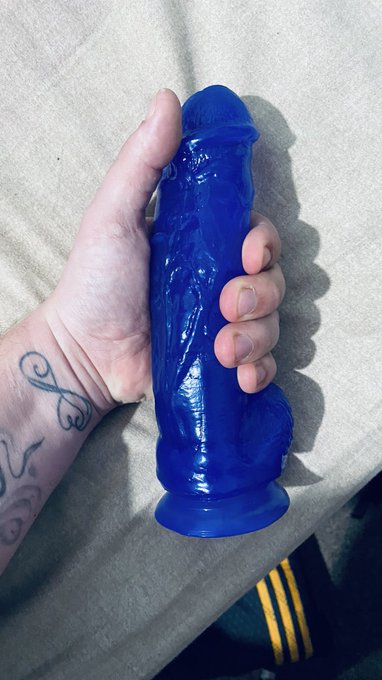 Who wants to see Ginger get demolished by this giant cock!!! Shooting new content tonight! Sub to the<a href="/tag/ginger"class="tags"><span>#ginger</span></a><a href="/tag/onlyfans"class="tags"><span>#onlyfans</span></a>