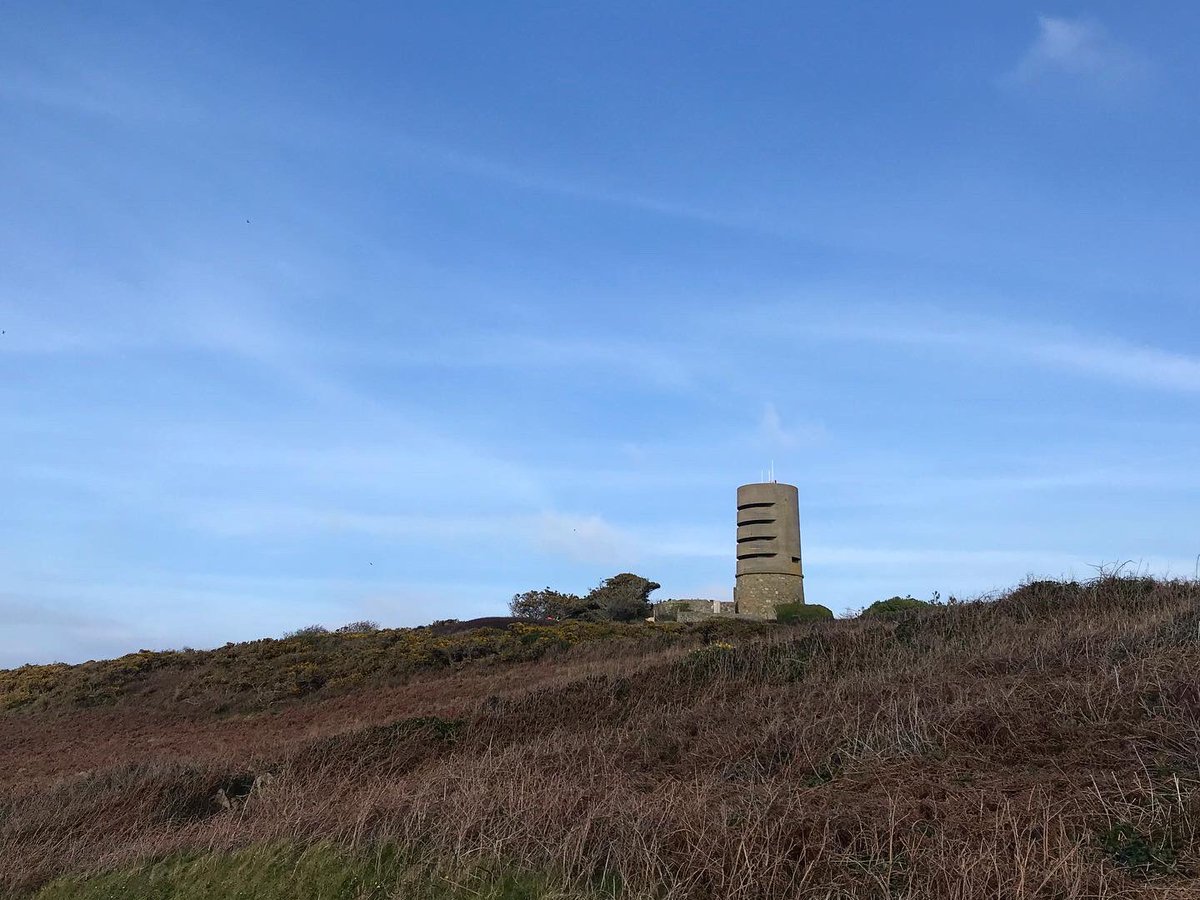 TomGirard's tweet photo. A few from exploring around the L’Eree/Lihou/Fort Saumarez headland this afternoon...
#lihou #leree #Guernsey https://t.co/5KoonyKrvx