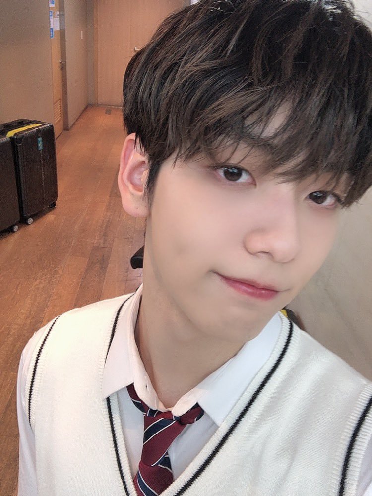 kimoosu's tweet photo. 12 mi nuevo numero fav https://t.co/auF9sXpQld
