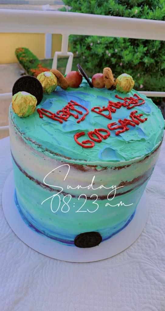ElleTams's tweet photo. By Elle Tams👩🏽‍🍳😋😋 https://t.co/HxUd1ZwVfk