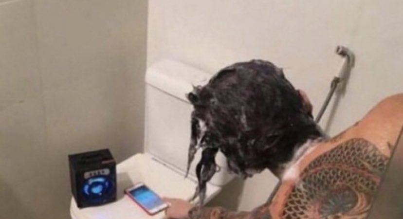 moi quand je me lave la viande et qu’un son d’elisa santos passe