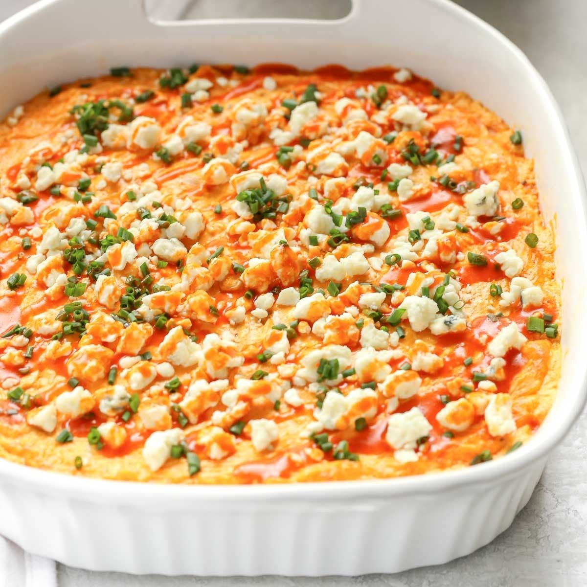 livewellbake's tweet photo. This Buffalo Chicken Dip is creamy, delicious, and easy to make with just 5 simple ingredients. The perfect appetizer for your next party! #buffalodip #chickendip #appetizer #dip #partyfood https://t.co/5DglZoYjiC https://t.co/wAFAukkhrf