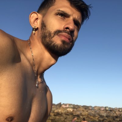 Christianraba31's tweet photo. #NuevaFotoDePerfil https://t.co/ne9fgixYBv