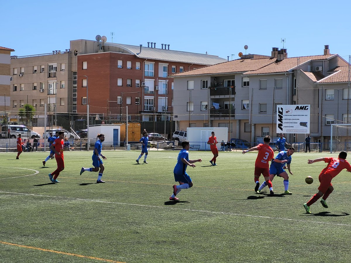 Los nuestros superan por 2-1 a <a href="/CLUBJUANXXIII/">CFCS JUAN XXIII _oficial</a>. Goles de Jos y Santi. Estos 3 puntos nos colocan en la parte alta de la clasificación. Vamos rojos!🔴🔴