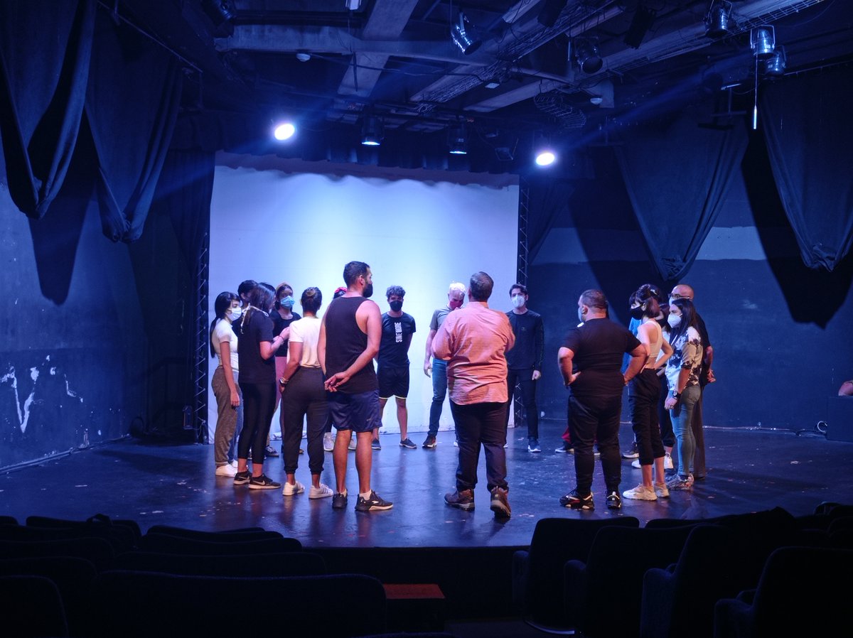 LuminoPro's tweet photo. Estamos muy felices por la experiencia que tuvimos en nuestro primer Taller Presencial "Luz, Cámara y Acción" La experiencia de actuar en cine. 

Aquí algunas fotos del proceso de este taller de actuación para cine dictado por nuestro maestro @Jesnirvana dictado en @TEATREX https://t.co/oHIbZ1ICWR