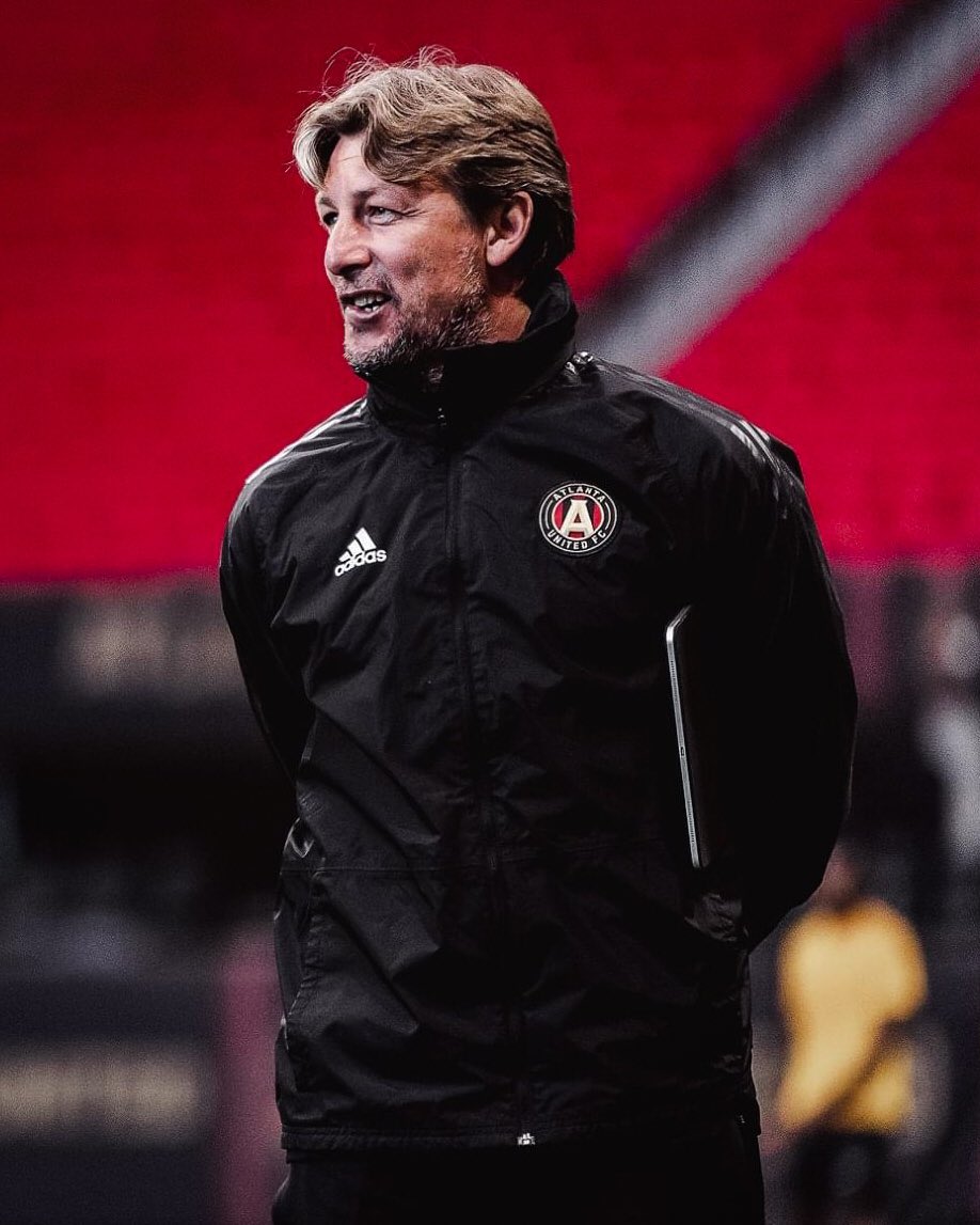 GHeinze_Page's tweet image. 😀❤️🖤

#AtlantaUnited 🆚 #CharlestonBattery

📸 @ATLUTD