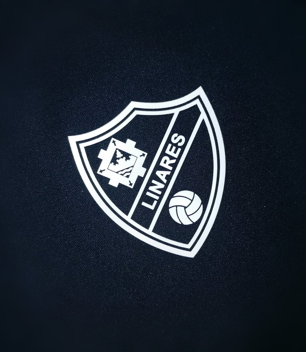 El ascenso no sólo queda en la ciudad de Linares, sino que somos muchos de pueblos cercanos los que hemos sentido este ascenso como nuestro.
Desde Arquillos, orgullosa de ser del <a href="/Linares_Dptvo/">Linares Deportivo 💙⚒</a>!!!!!!