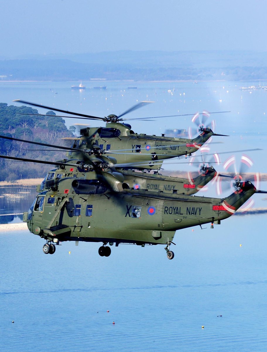 RNASYeovilton's tweet photo. Iconic Junglie Sea Kings of Commando Helicopter Force bowed out of active duties on this day 21 March 2016 with a farewell fly-past around southern &amp; south-west England
5 hrs &amp; 475-mile circuit from home @RNASYeovilton ‘Fear God Honour The King’ #flynavy @OnthisdayRN @RoyalNavy https://t.co/26iaPrhTyv