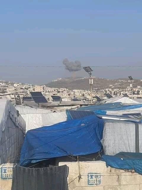 2Amilsa's tweet photo. #Syria
3/21/2021
Assad and Russia's fighter jets in the morning bomb a hospital in the village of #Alatarib in Aleppo's western countryside, Now, the Russian occupation forces are bombing an area between the camps for displaced people in the qah in northern Idlib
Genocide https://t.co/P4u1VZ9bmq