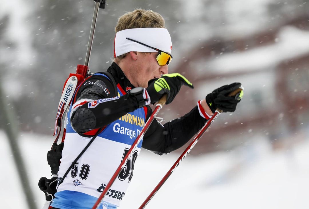 Thumbs up for <a href="/biathloncanada/">Biathlon Canada</a>  @Scott_Gow 🍁
He finishes the season with PB by taking 10th position today in Mass Start!