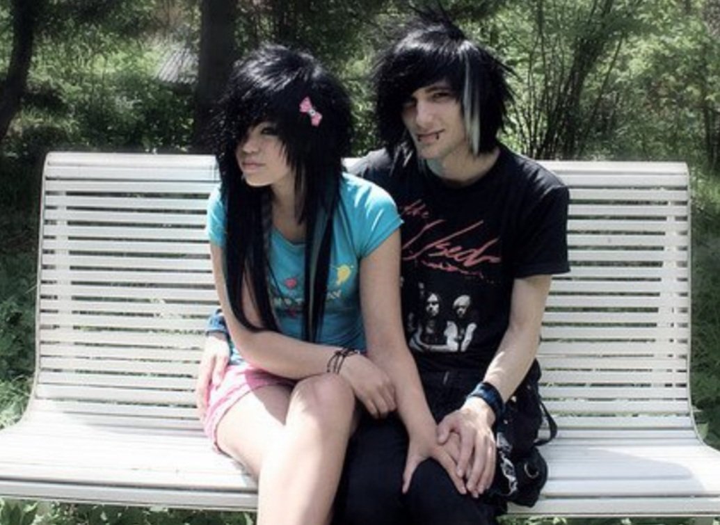 What if we got stuck in 2008 together? 🥺💕