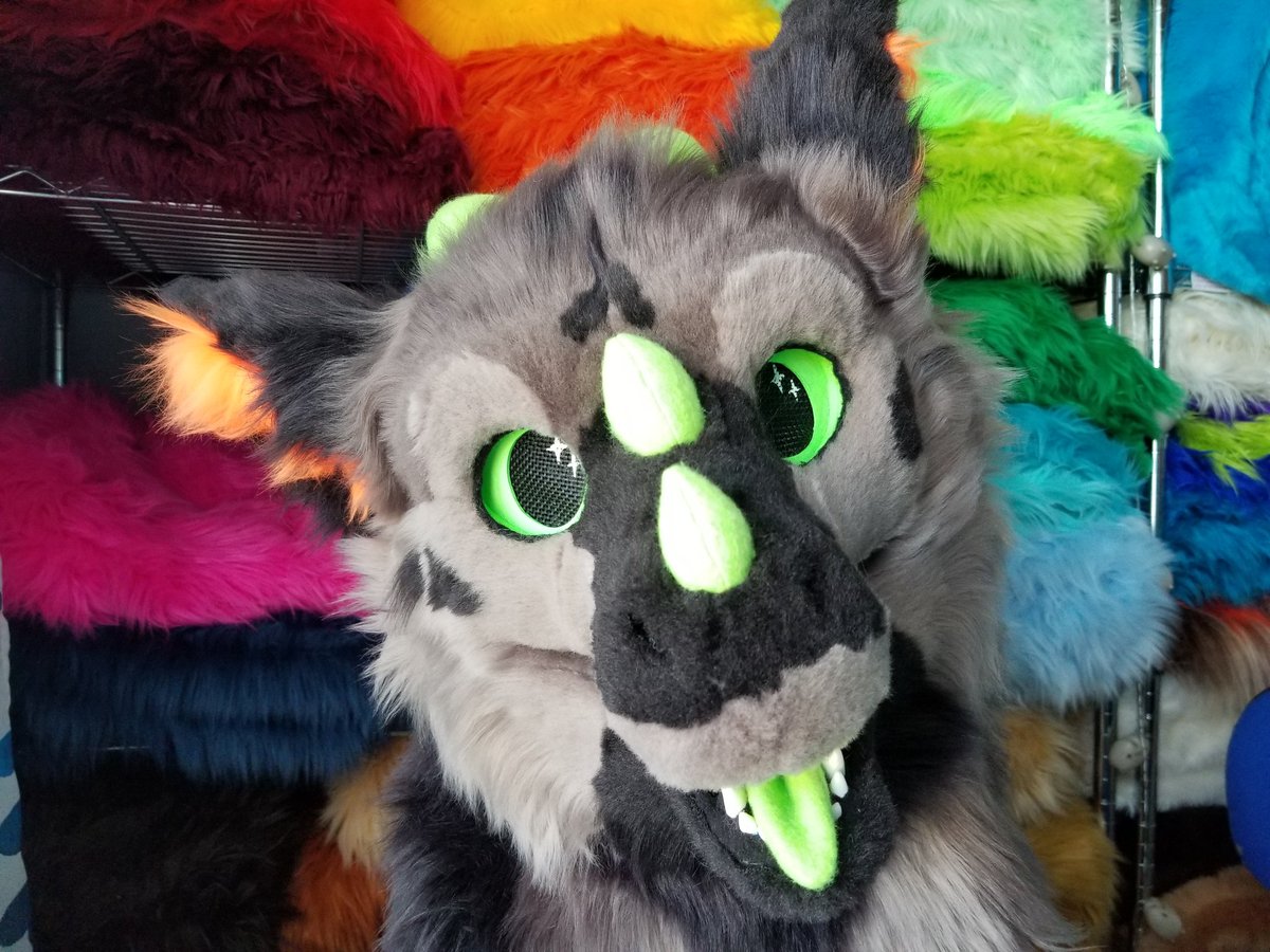 StarSuits's tweet photo. Somebody's going up for auction this Wednesday!
#FluffDragon ๐๐ค๐งก https://t.co/BY4qMm3UWT