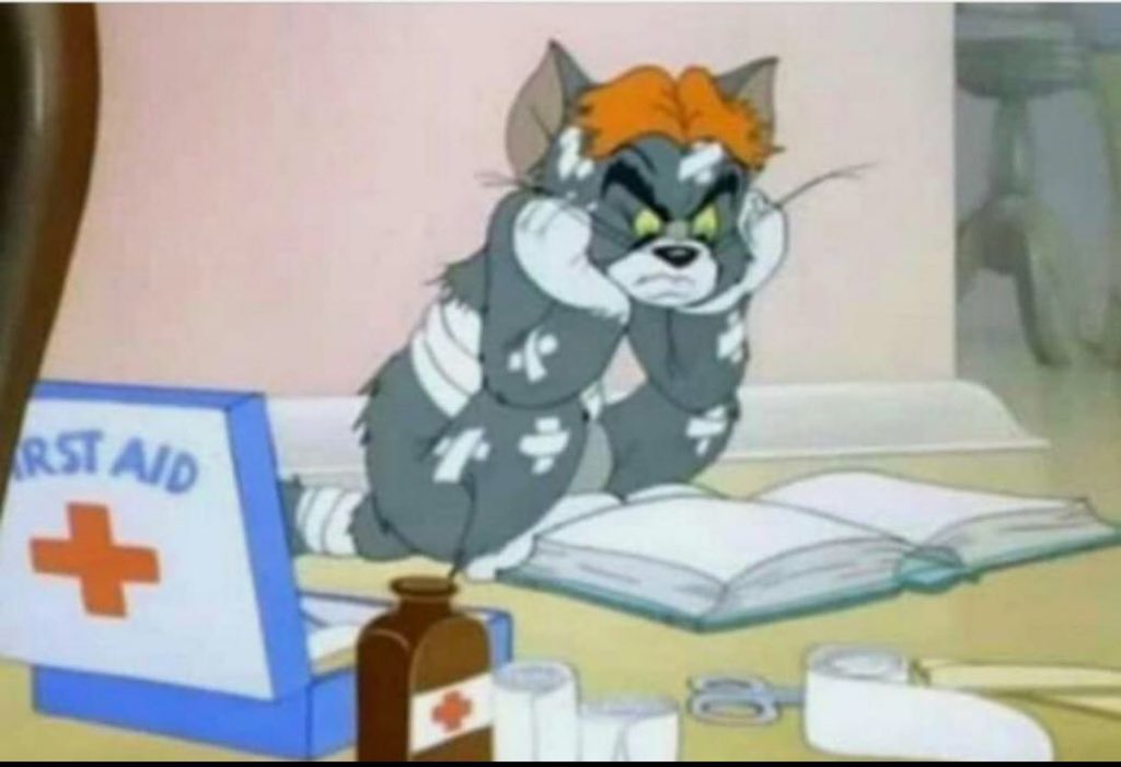 -لما تكون جاي زعلان  من الامتحان بس مضطر تلملم جراحك وتذاكر عشان اللي بعده.