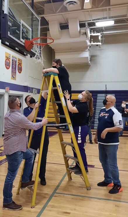 💜We got #50 in the game one last time on Friday. 💜 Huge thank you to <a href="/MontroseRams/">Montrose Rams</a> and Coach Oleyear. Here is our girl cutting down her piece of the net. #teamabbyforever #mmacchampions #back2back