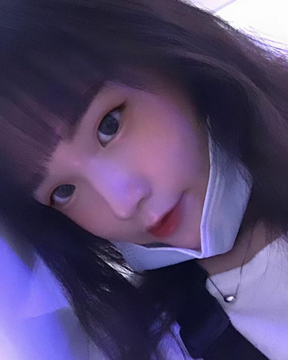 AC05740204's tweet photo. 本人出售自己的x照跟zw影片，有兴趣的才pm https://t.co/200esxKFl5