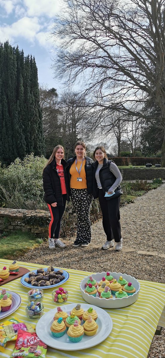 PFBoarding's tweet image. Sunny afternoon for our Easter egg hunt run by our fab Gaps followed by afternoon tea #iloveboarding @bsaboarding @letz_live @priorsfieldschool