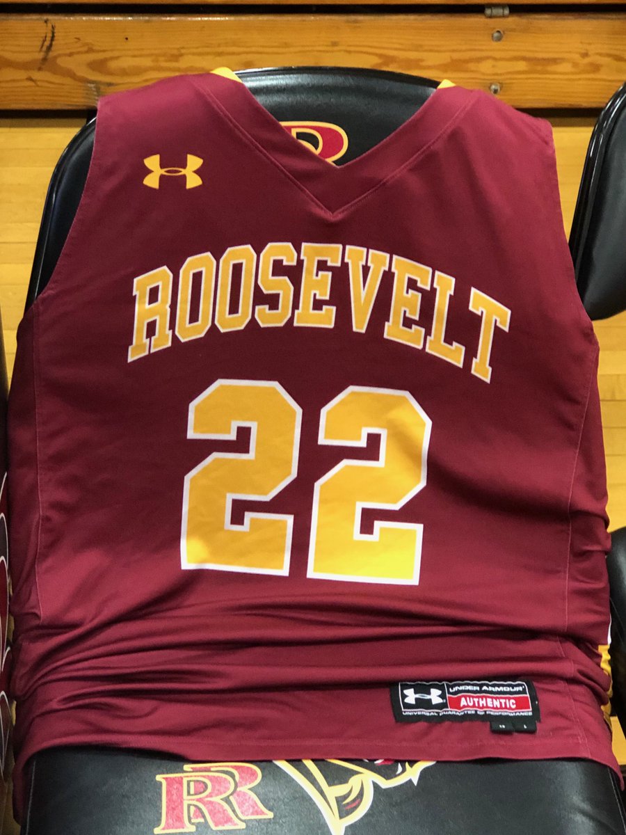 Feldkamp3Tyler's tweet photo. wish Manny C coulda witnessed this amazing run and how much of a impact he had on us🖤🤧#Formanny #Biggerthanbasketball https://t.co/IivFswsCUq