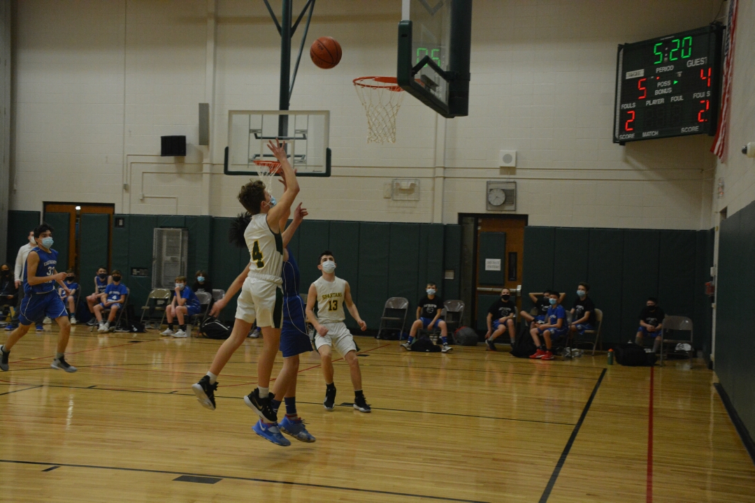 cormack_mcgee's tweet photo. Yes, more pictures from the March 1, 2021 @WeAreMcGee Boys #Basketball game vs. #EastHampton.  #WeAreMcGee #BerlinCT #BerlinCTschools #BerliPSPride #sports @B_Plona @mark_centurelli https://t.co/GhfqSFrdEh