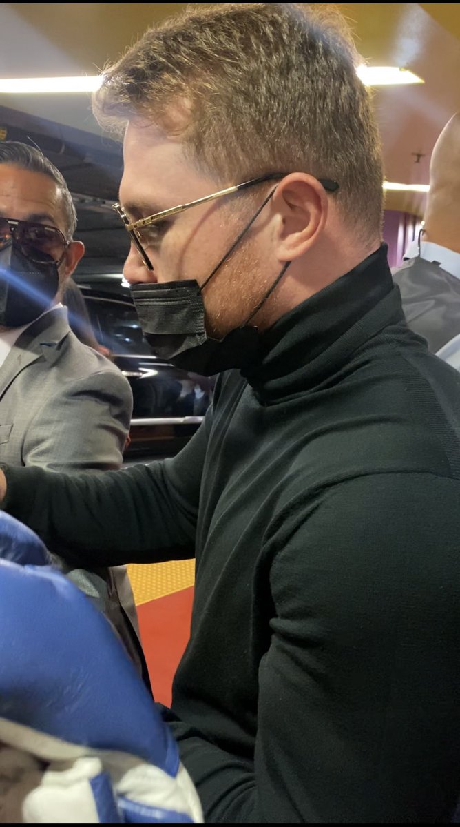 Ana_whaaa's tweet photo. still can’t believe I got to see this STUD yesterday 👊🏽🔥 @Canelo @CANELOTEAM #teamcanelo https://t.co/eq3vmsRIgl