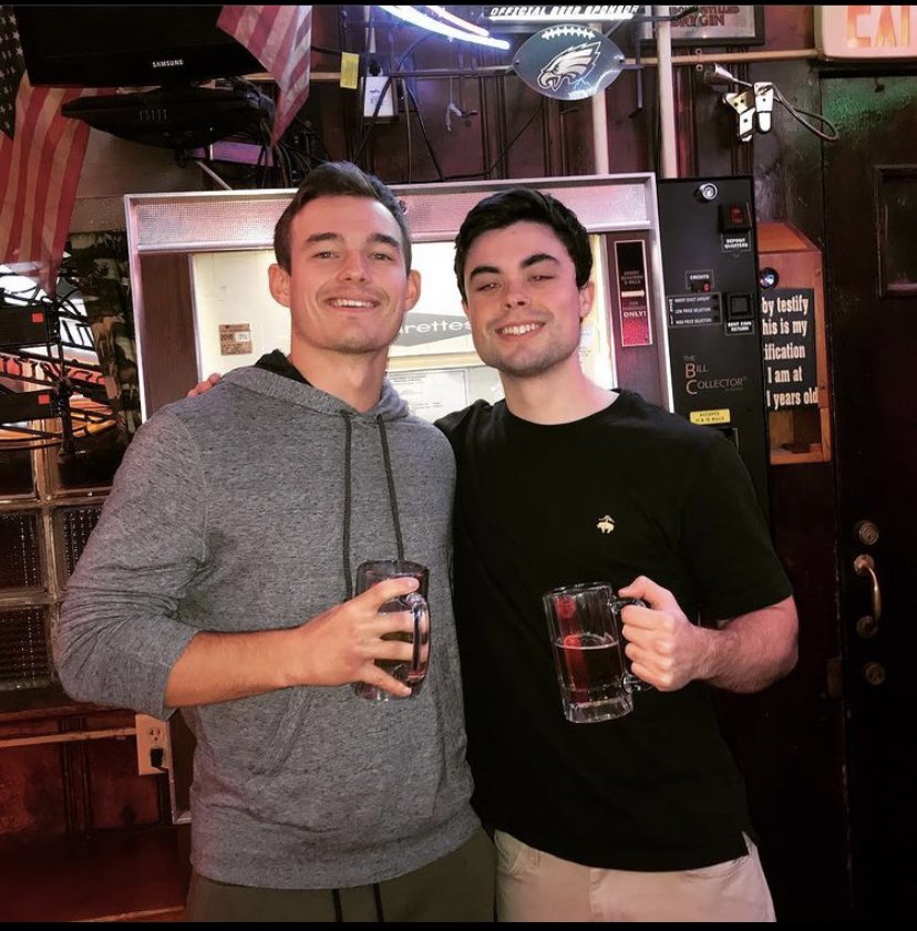 Mattymo97's tweet image. #BestBarJakesPA